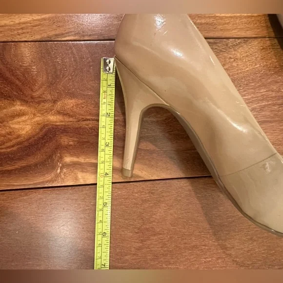 Mossimo - Picture 4 of 9